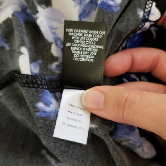 Torrid Black Floral Studio Knit Wrap Dress, NWOT - Picture 7 of 8